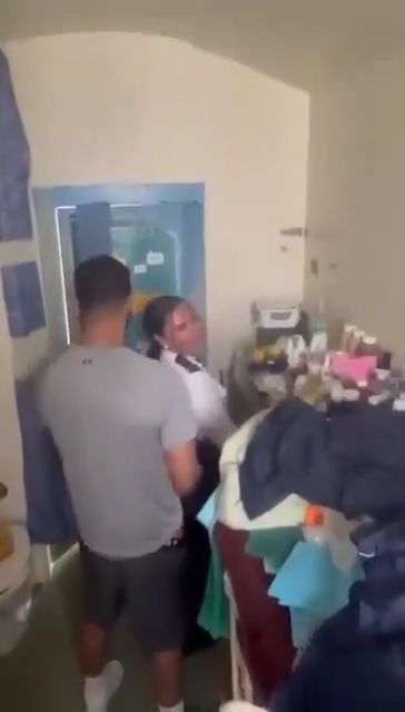 British Prison Porn - Uk prison guard video filmed having sex with an inmate in his prison cell.  â€“ Mzansi247