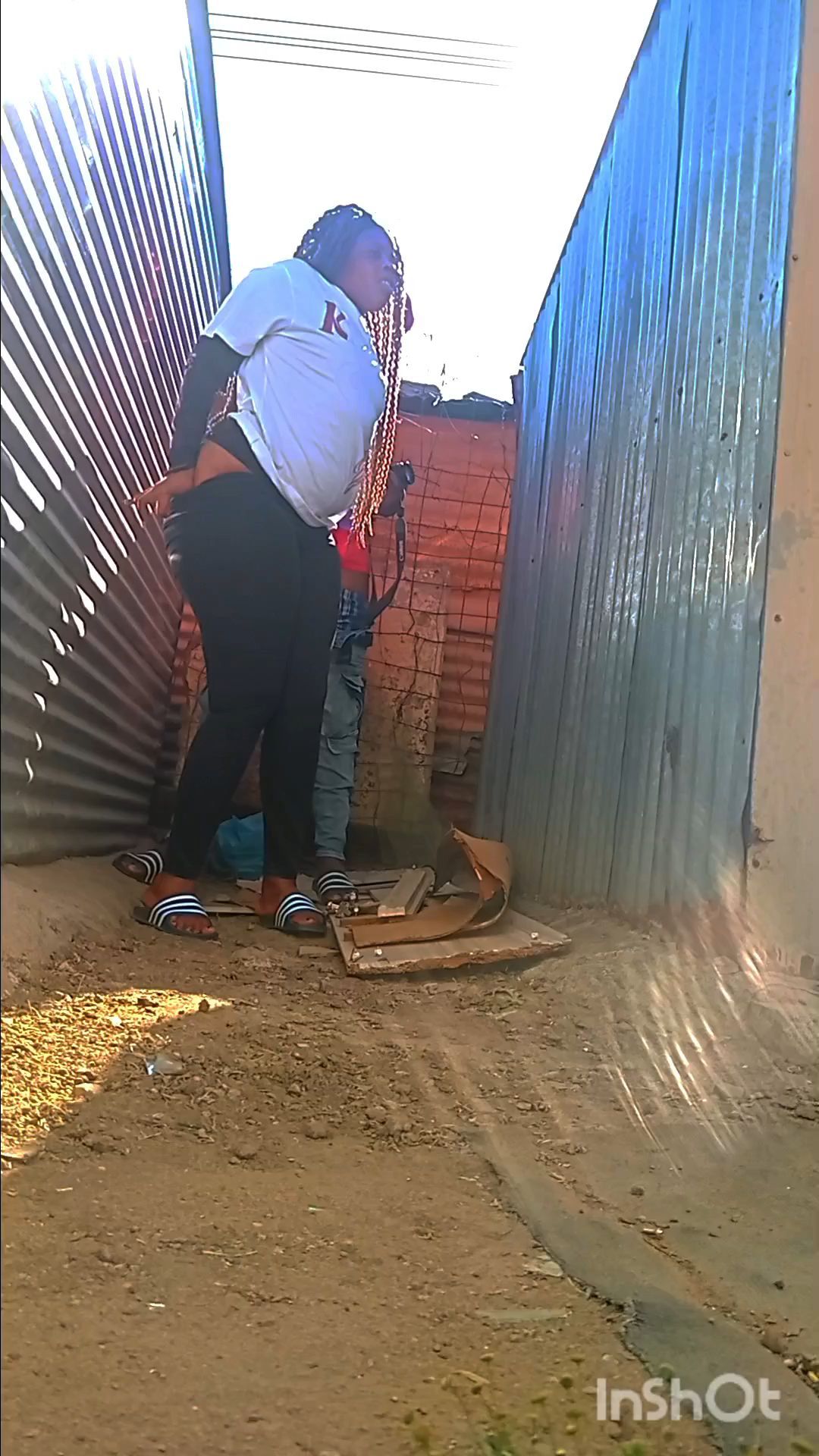 Smashing ekasi huge curves!